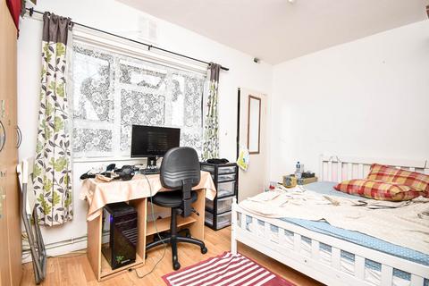 2 bedroom flat for sale, Cornwall Street, London E1