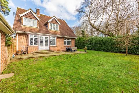 4 bedroom detached house for sale, Airetons Close, Broadstone