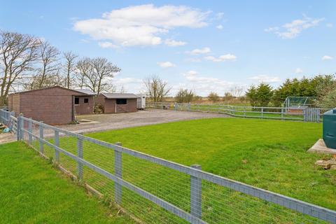 4 bedroom equestrian property for sale - Main Road, Saltfleetby, Louth