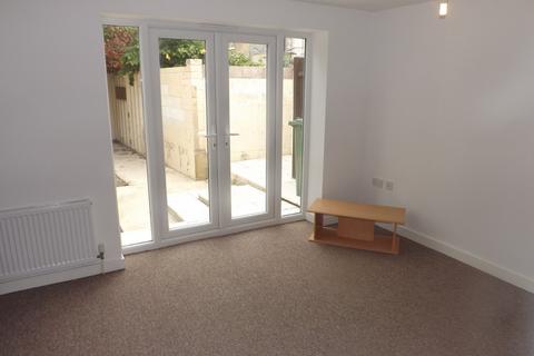 3 bedroom terraced house to rent - Stansted Road, Southsea