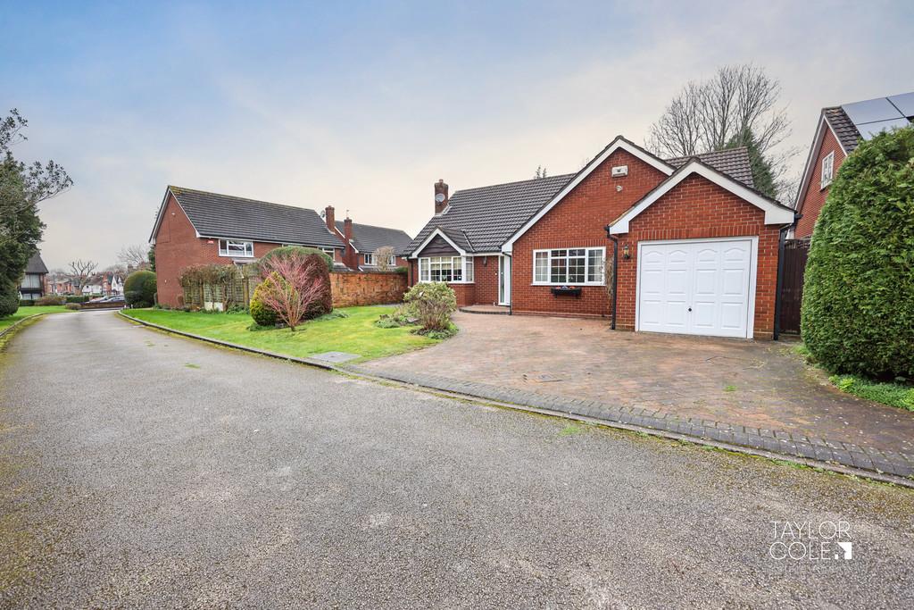 Maddocks Hill, Sutton Coldfield 3 bed detached bungalow for sale £600,000