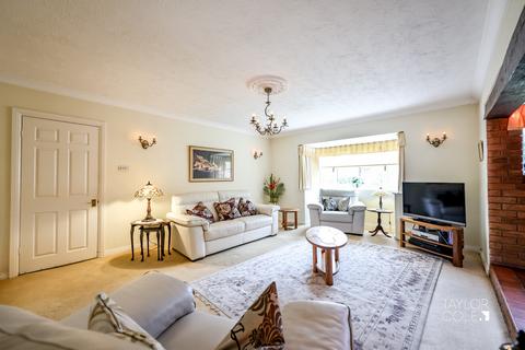 2 Maddocks Hill, Sutton Coldfield, B72 1LZ