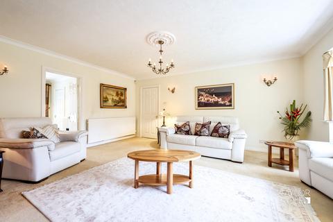 2 Maddocks Hill, Sutton Coldfield, B72 1LZ