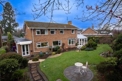 3 bedroom detached house for sale - Perton Grove, Wightwick