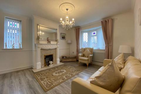 2 bedroom flat for sale - Prince Charles Road, Bilston, WV14 8EG