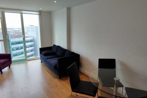 1 bedroom apartment to rent, Saffron Central Square, London CR0