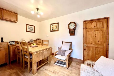 45 Bryans Close Road, Calne, SN11 9AB