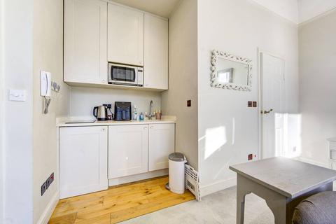 Studio for sale, Fulham Road, London, SW10