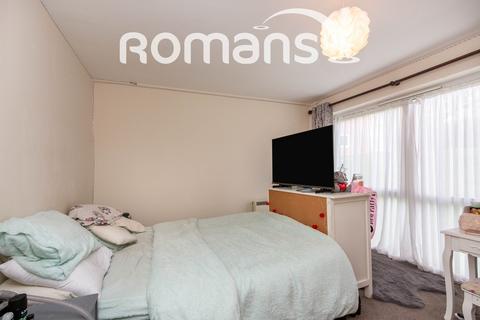 2 bedroom apartment to rent - Hale Court, Farnham