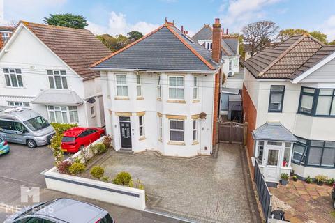 4 bedroom detached house for sale, Heatherlea Road, Southbourne, BH6