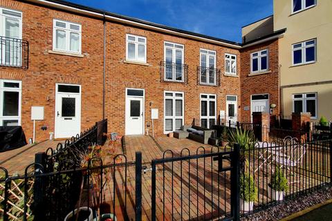 1 bedroom flat for sale, Gorcott Lane, Dickens Heath, Shirley, Solihull, B90