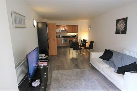 2 bedroom apartment to rent, Constable House, London E14