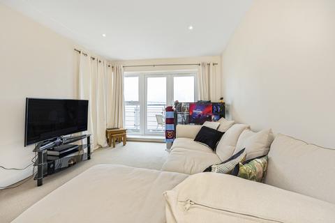2 bedroom apartment for sale, Carmichael Avenue, Greenhithe DA9