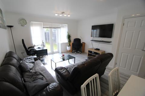 3 bedroom terraced house to rent, Garvary Road, London E16