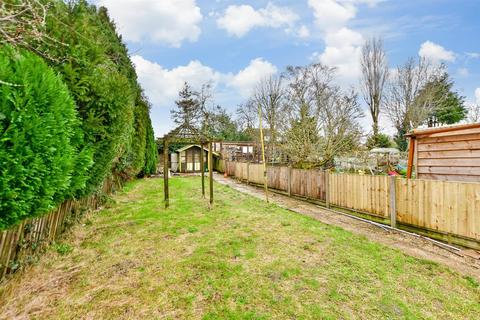 7 Nursery Lane, Whitfield, Dover, CT16 3HD