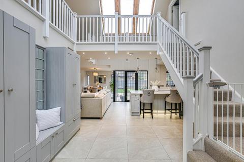 34 Essendene Road, Caterham, CR3 5PA