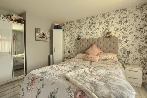 14 Hesketh Avenue, Middlesbrough, TS4 3QY