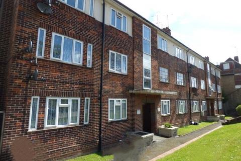 undefined, High Street North, Bedfordshire LU6