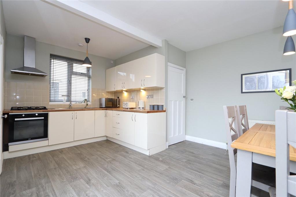 Marina Drive, Wolverton, Milton Keynes, Buckinghamshire, MK12 3 bed