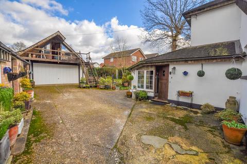 3 bedroom cottage for sale, Gravel Hill, Wimborne, BH21