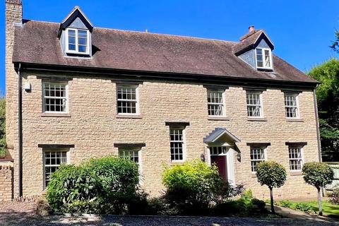 5 bedroom detached house for sale, The Green, Deanshanger, Milton Keynes