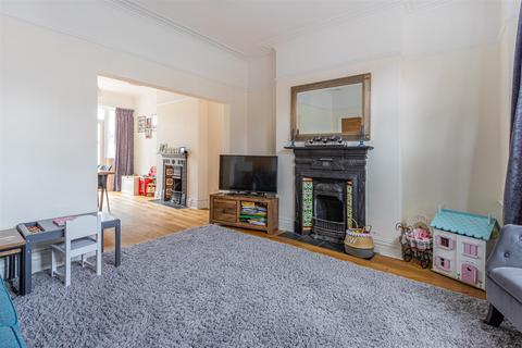 70 Amesbury Road, Cardiff, CF23 5DY