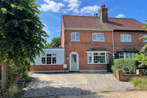 13 Avenue Road, Chelmsford, CM2 9TY