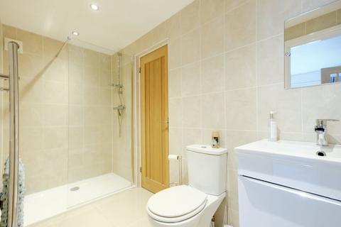 13 Avenue Road, Chelmsford, CM2 9TY