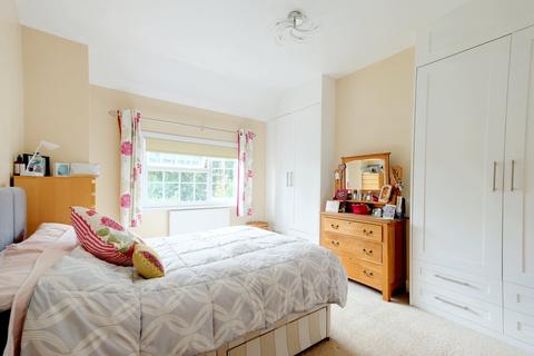 13 Avenue Road, Chelmsford, CM2 9TY