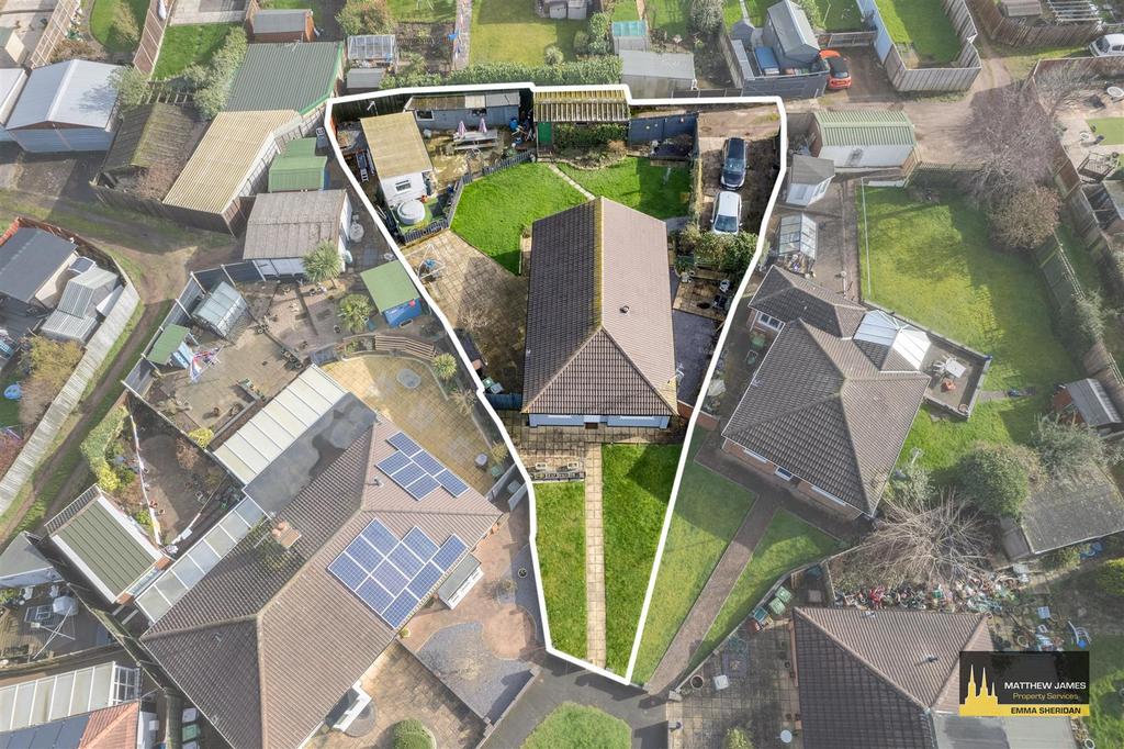 Robert Road, Exhall, CV7, Stunning Throughout Fabulous Plot 3 bed