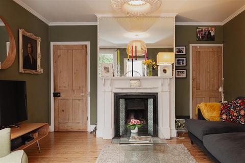 3 bedroom end of terrace house for sale, Blackborough Road, Reigate