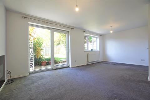 33 Knoll Drive, Warwick, CV34 5YQ
