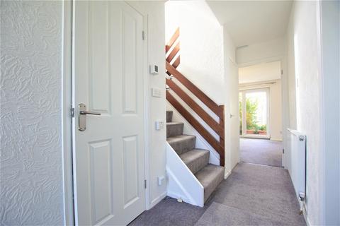 33 Knoll Drive, Warwick, CV34 5YQ