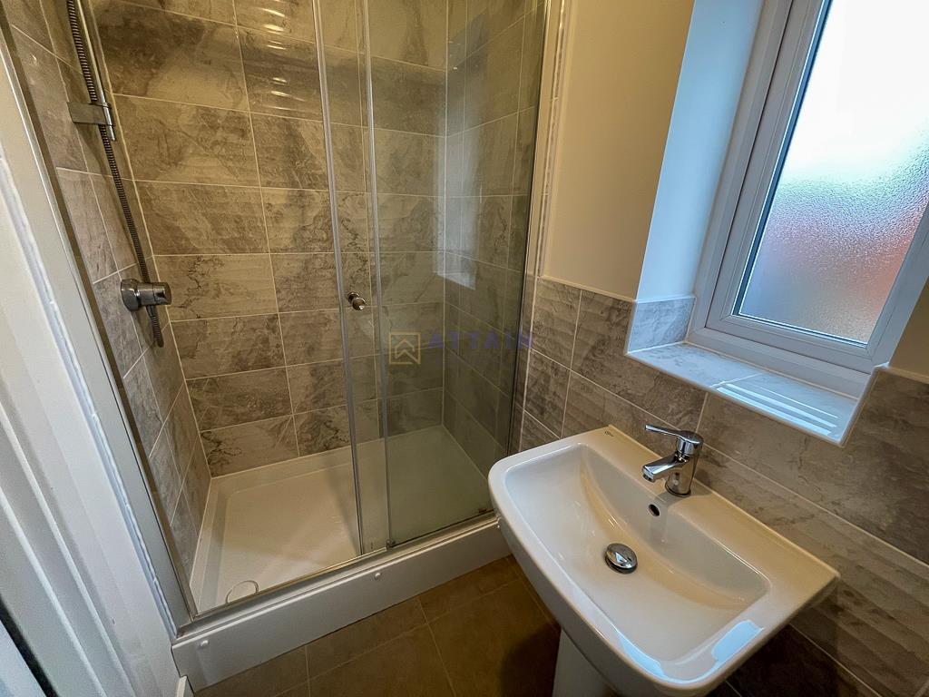 En-Suite Shower.jpg