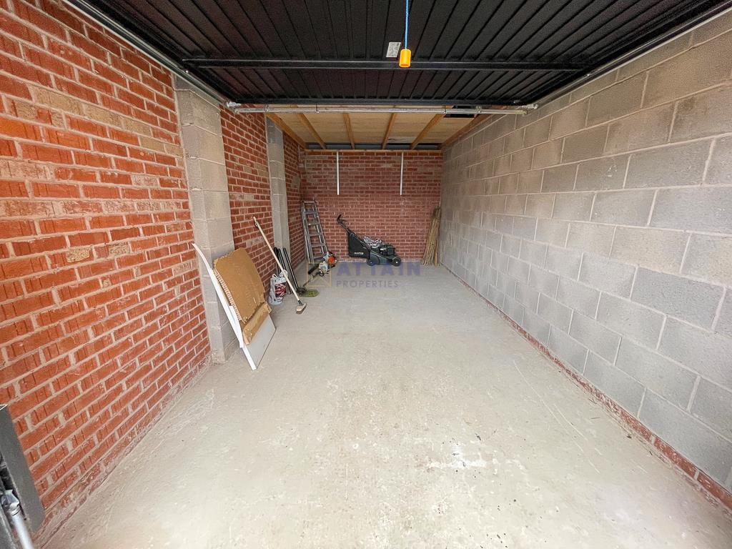 Garage.jpg