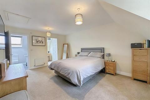 71 Treffry Road, Truro, TR1 1WL
