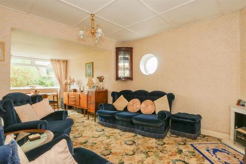 3 bedroom detached bungalow for sale - Newlay Lane, Bramley, LS13 2AL