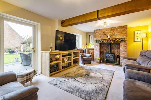 4 bedroom barn conversion for sale, Great North Road, Cromwell NG23