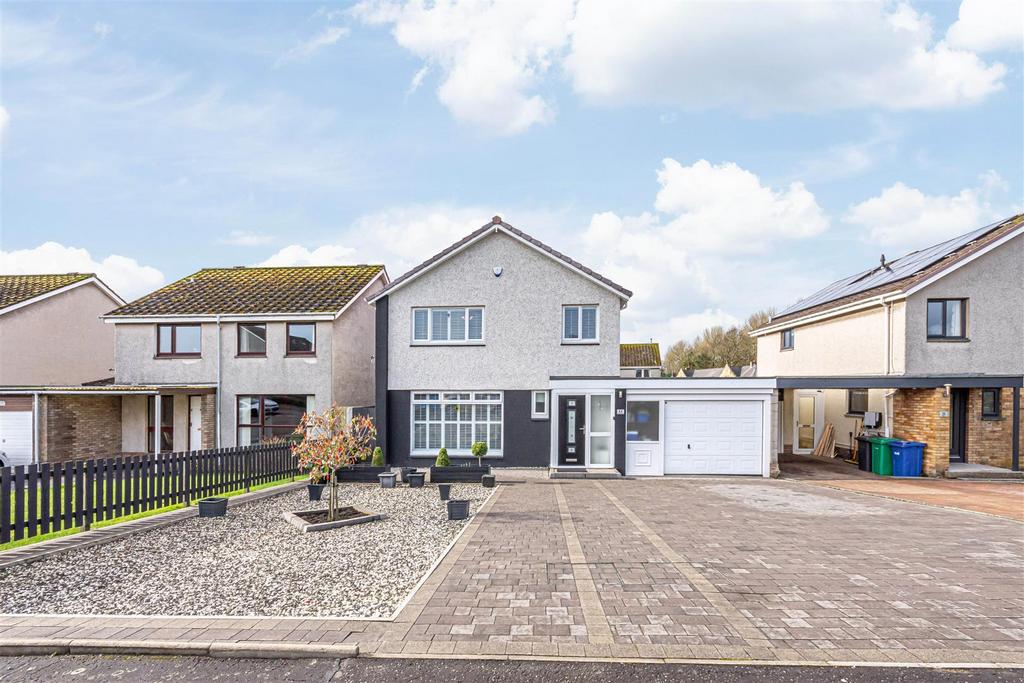 11 North Loanhead, Limekilns, KY11 3LA 3 bed detached house for sale