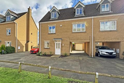 4 bedroom semi-detached house for sale, Collyns Way, Collyweston, Stamford