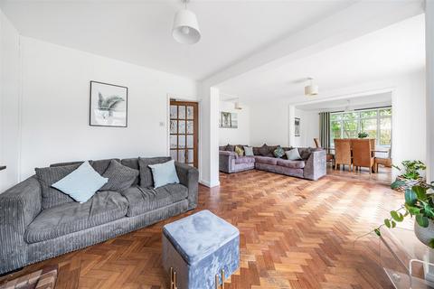 40 Hook Road, Surbiton, KT6 5BH