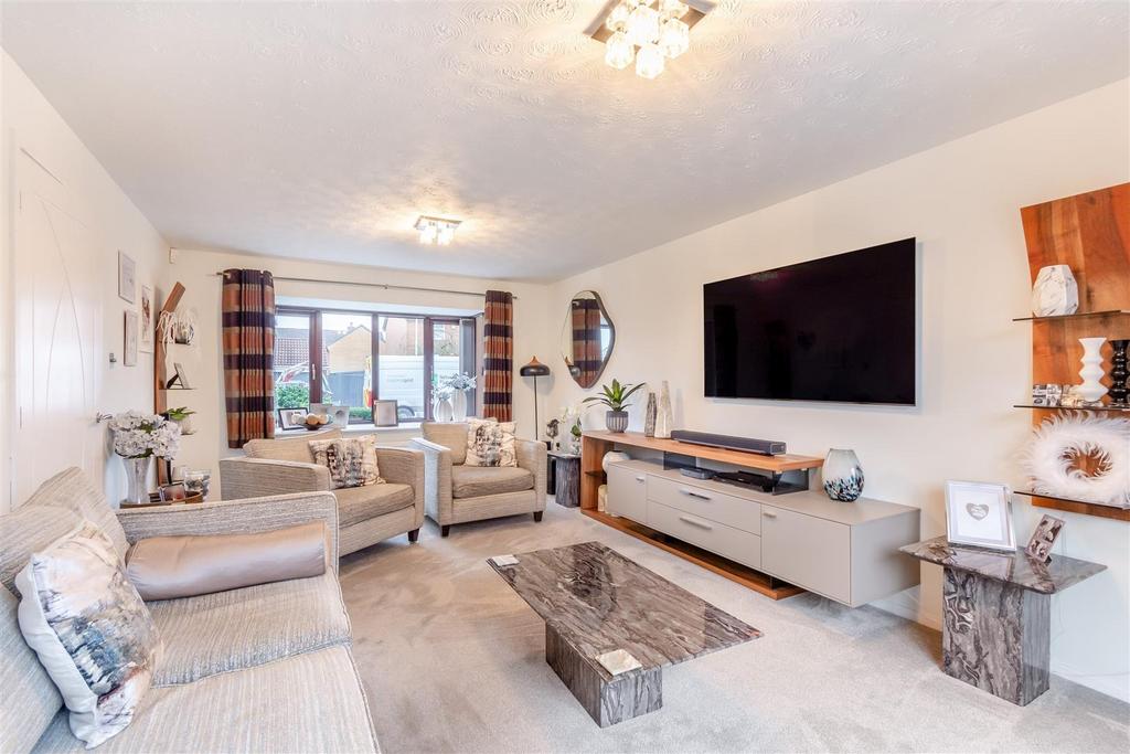 8585909-interior05.jpg