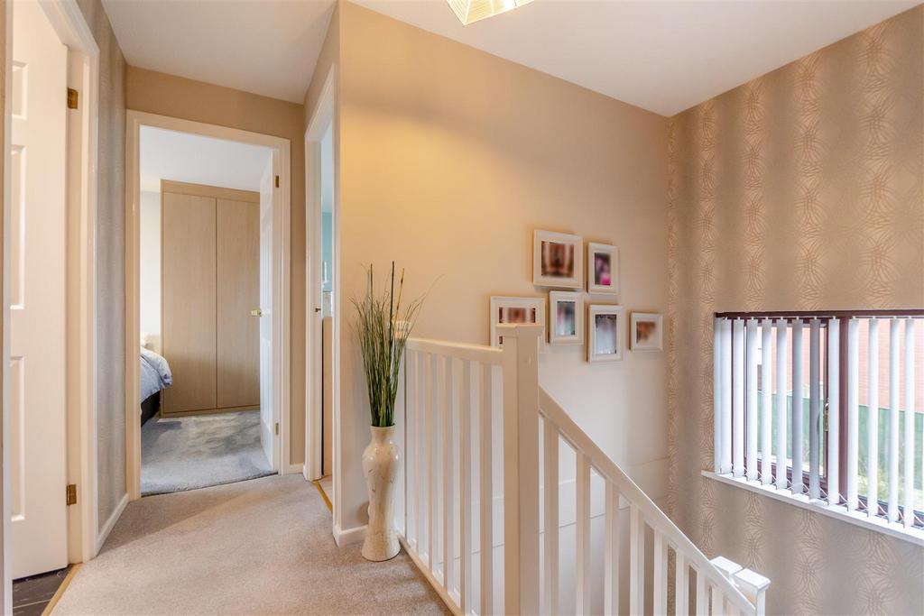 8585909-interior39.jpg