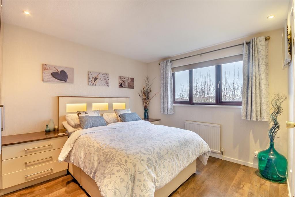8585909-interior23.jpg