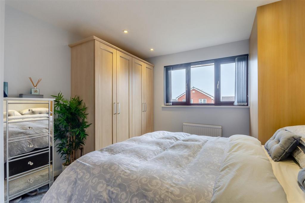 8585909-interior36.jpg