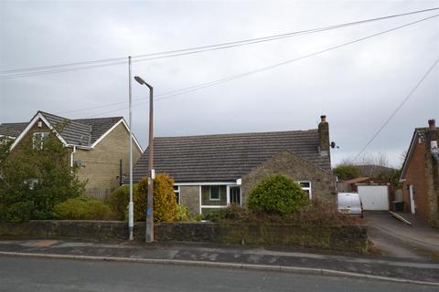 3 bedroom property with land for sale - New Park Road, Queensbury