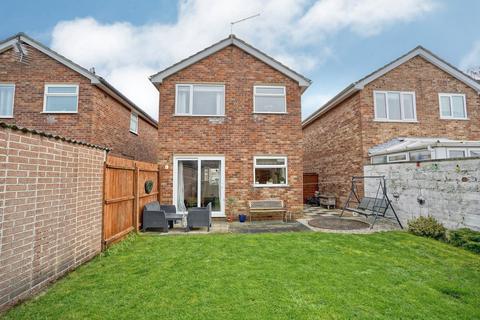 3 bedroom detached house for sale, Shawley Road, Sawtry, Huntingdon, PE28