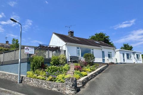 4 bedroom detached bungalow for sale, Cae Mair, Beaumaris