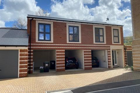 2 bedroom apartment for sale, Baddlesmere Drive, Kings Hill, ME19 4SG