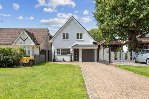 4 bedroom detached house for sale - Well End Road, Borehamwood